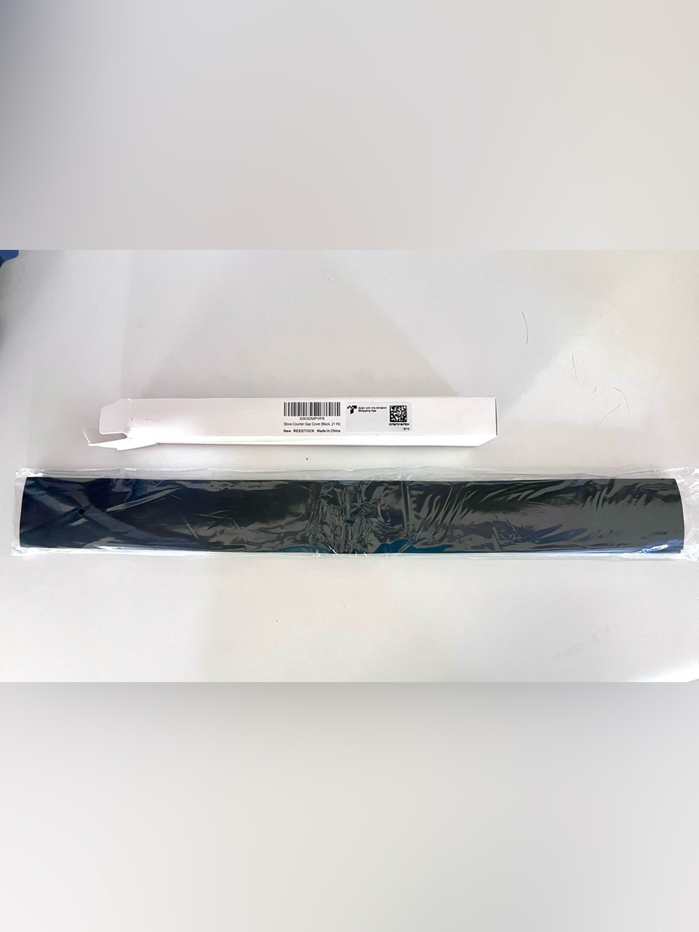 Stovetop Counter Gap Filler Strips 21” Black. New in box Amazon